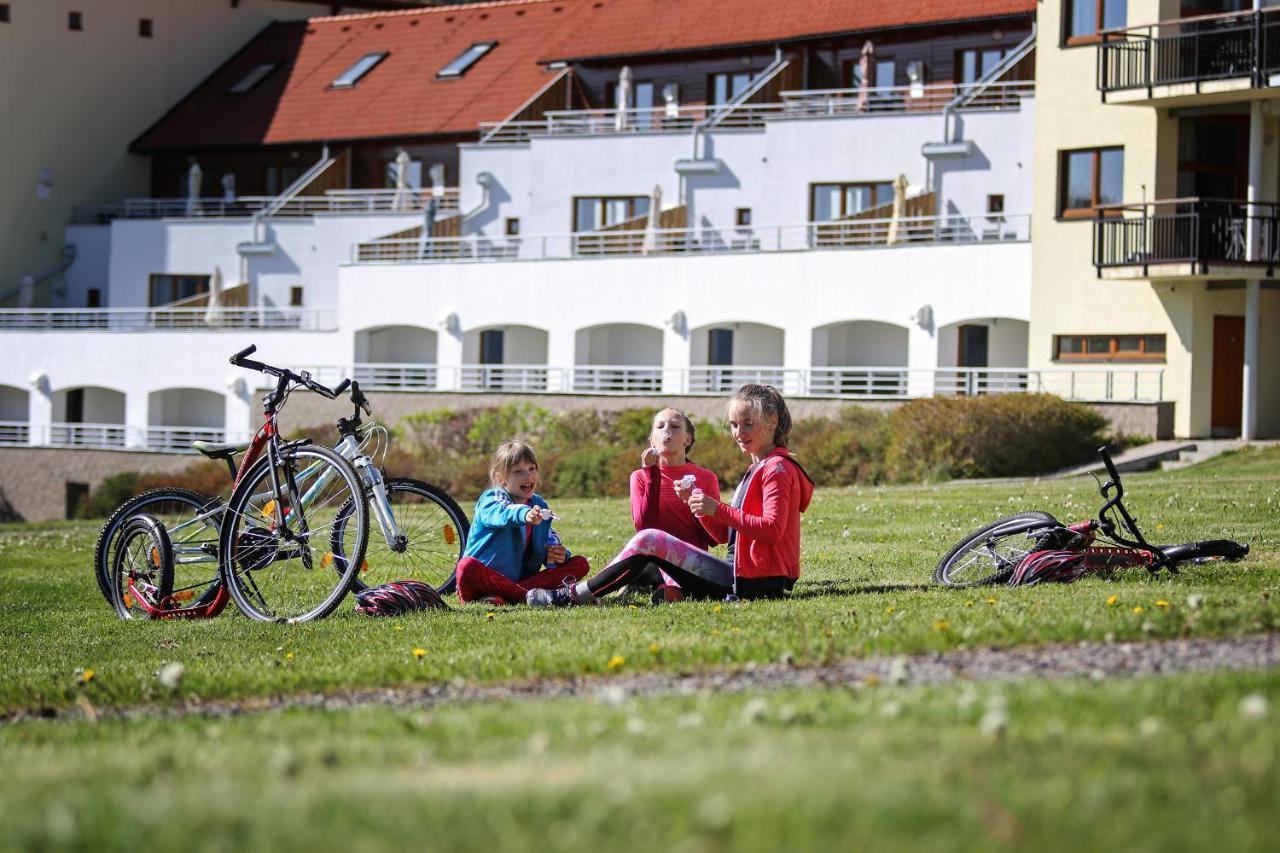 Lipno Lake Resort Lipno nad Vltavou Bagian luar foto